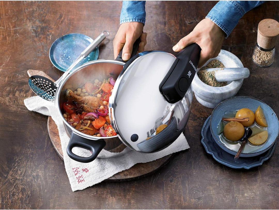 WMF Perfect Schnellkochtopf Induktion 6,5l, Dampfkochtopf, Cromargan Edelstahl poliert, 2 Kochstufen