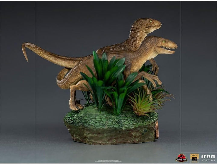 Iron Studios UNIVJP47221-10 1:10 Just The Two Raptors Deluxe Jurassic Park Figur Art Scale, Mehrfarb