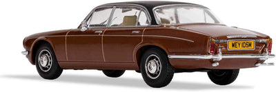 Corgi VA13900 Daimler Double Six Series 2 Vanden Plas - Caramel Vanguard