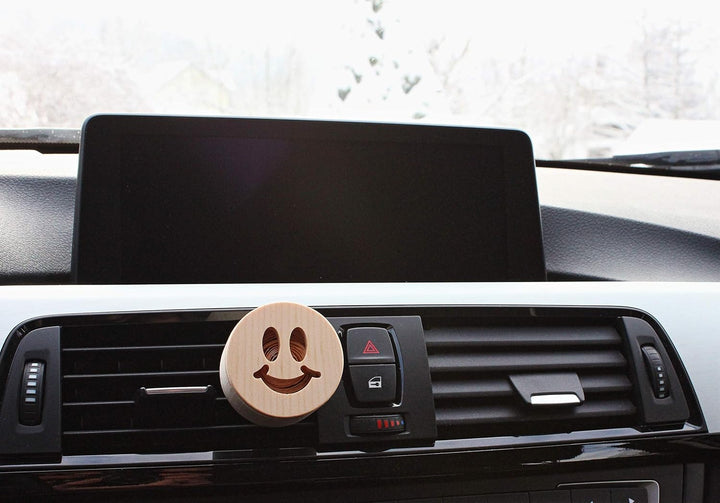 Natürlicher Autoduft, Auto Lufterfrischer Smiley Smile, aus ZirbenHolz