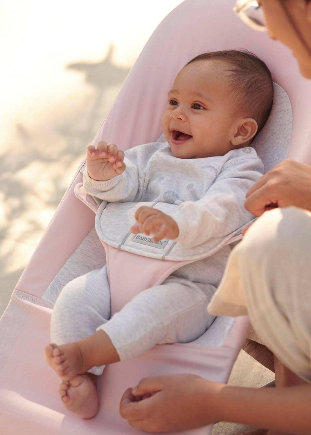 BabyBjörn Babywippe Balance Soft, Gewebt/Jersey, Hellrosa/Grau Hellrosa/Grau, Hellgrauer Rahmen Gewe