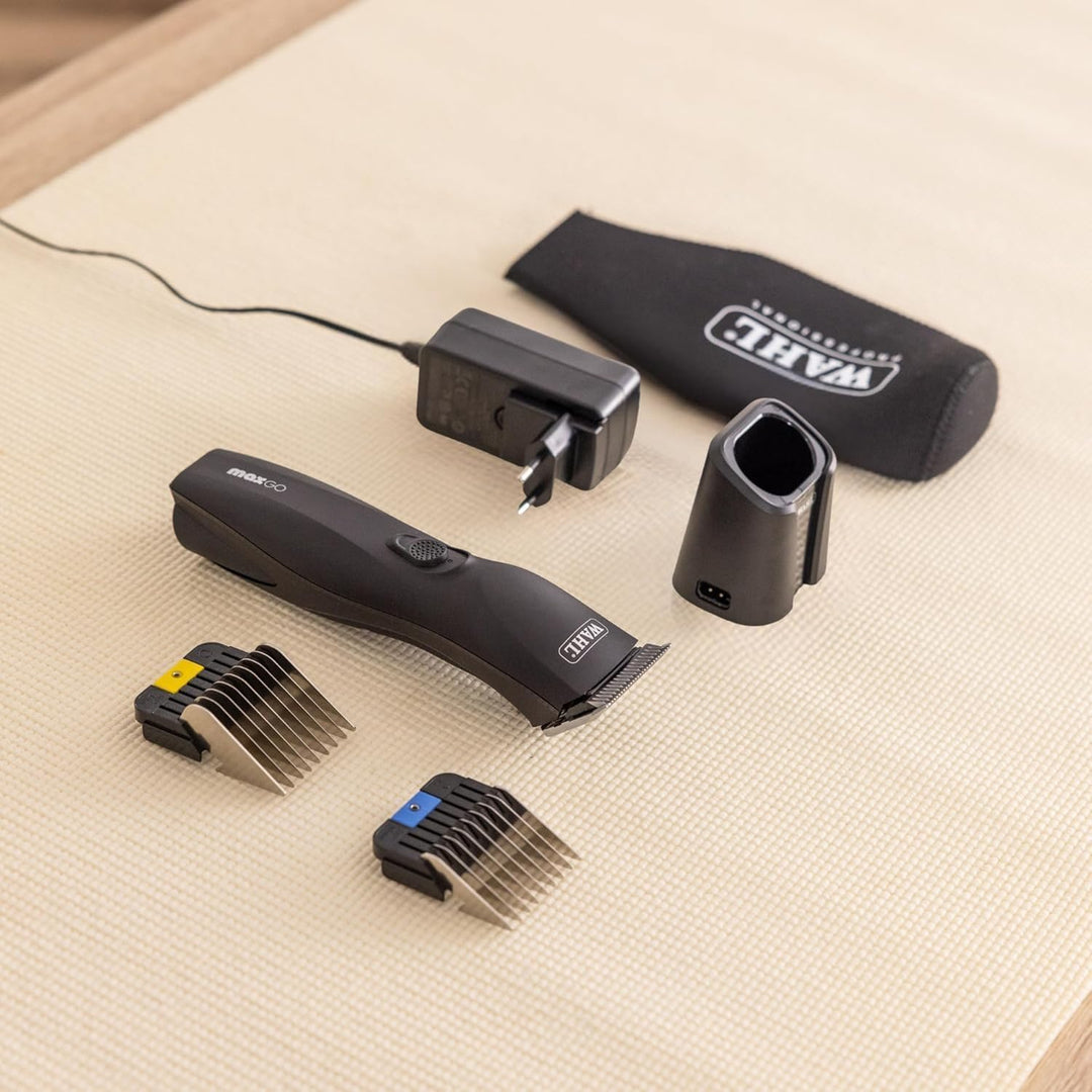 Agrarzone Edition Wahl Moser Max Go Hundeschermaschine mit Aufsteckkamm-Set - Kraftvolle Akku Scherm