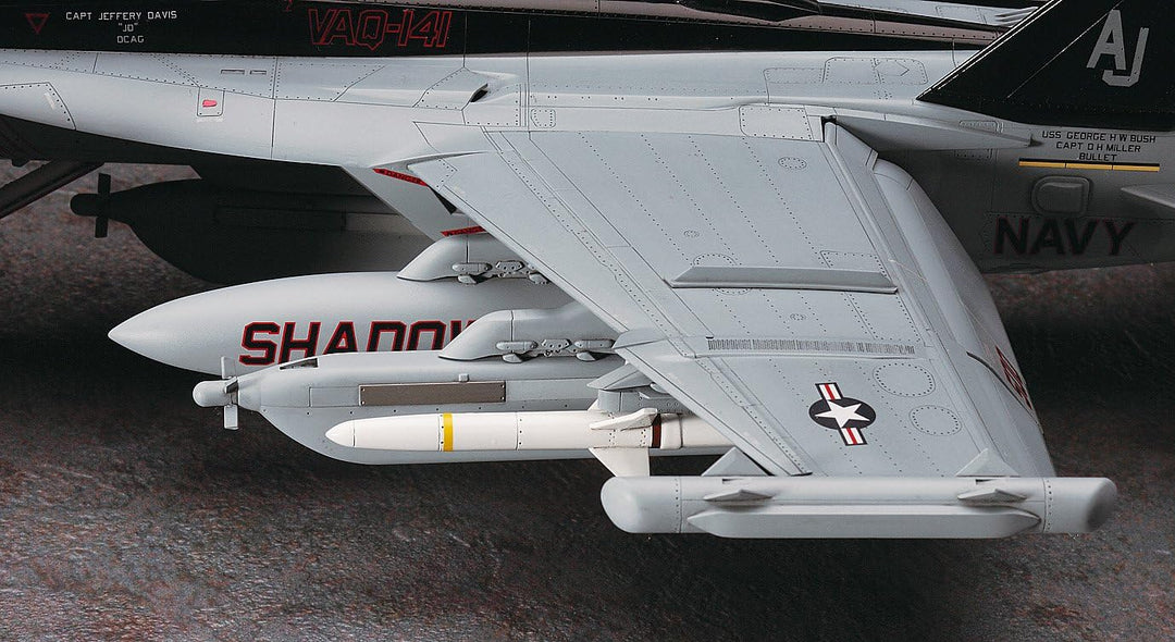 Hasegawa PT52 - 1/48 EA-18G Growler