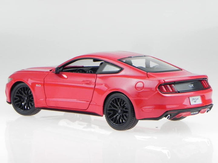 Ford Mustang 2015 rot Modellauto 31197 Maisto 1:18