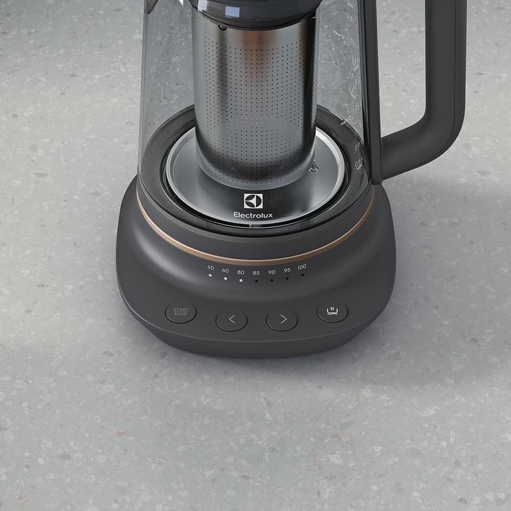 Electrolux 910 003 588 E7GK1-8BP Wasserkocher, 1,7 l, Schwarz, Kupfer