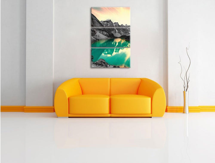 Pixxprint prachtvoller Moraine Lake in Canada als Leinwandbild/Grösse: 3 Teilig (120x80 cm) cm/Wandb