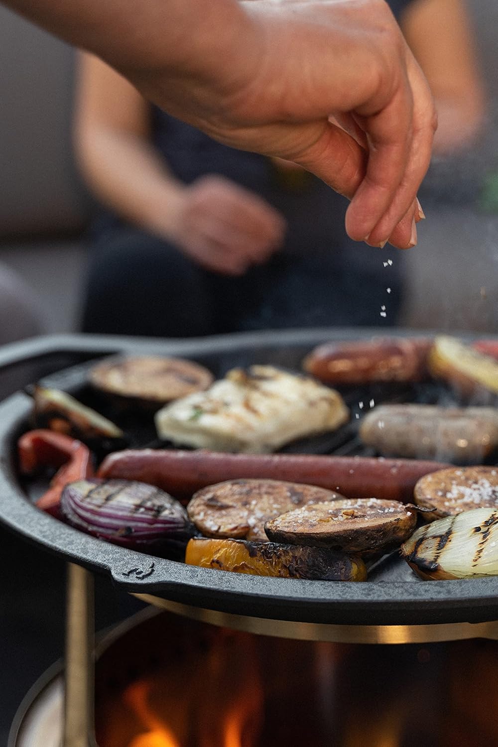Solo Stove Yukon Grillrost mit Aufsatz, Gusseisen-Grillrost mit Edelstahlaufsatz - Erhöhung von 20,3