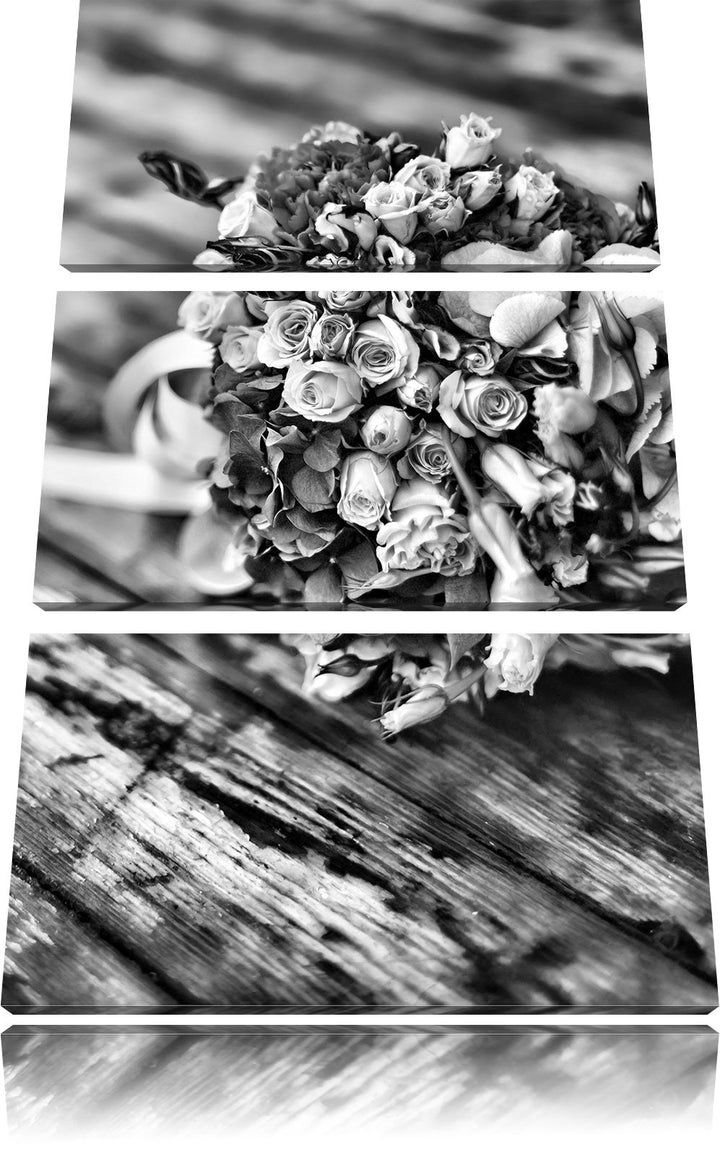 Pixxprint Blumenstrauss auf altem Holztisch als Leinwandbild/Grösse: 3 Teilig (120x80) cm/Wandbild/K