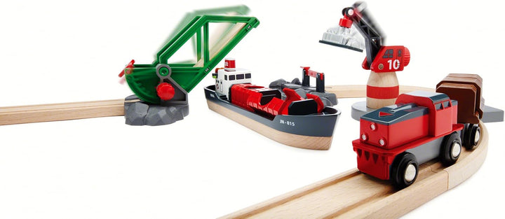 BRIO World 33061 Container Hafen Set - Mit Hafenbrücke und beweglichem Kran zum Beladen des Frachtsc