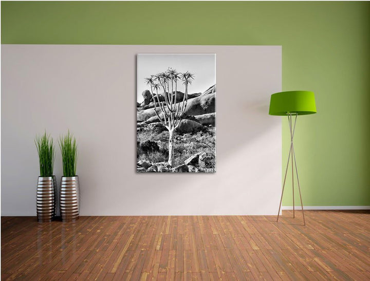Pixxprint Monocrome, aussergewöhnlicher Baum im Steingebirge, Format: 100x70 auf Leinwand, XXL riesi