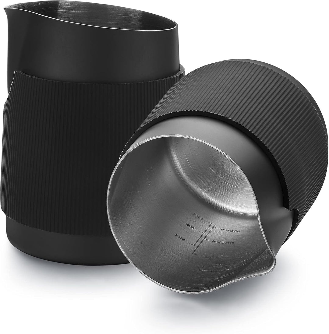 Normcore Milchkännchen Edelstahl 450ml - Rostfreie Milchkanne Edelstahl für Latte Art - Runder Ausgu