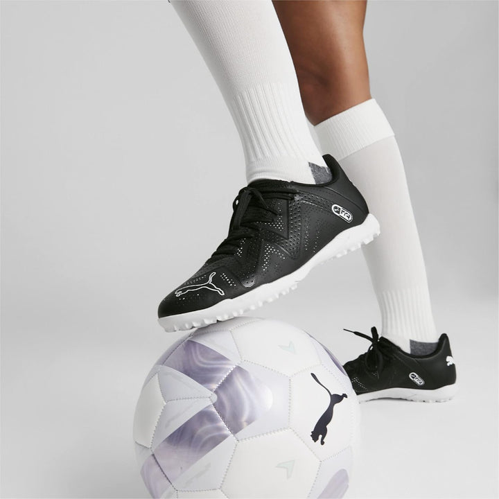 PUMA Future Play TT Gear Up Unisex 44.5 EU Puma Black Puma White, 44.5 EU Puma Black Puma White