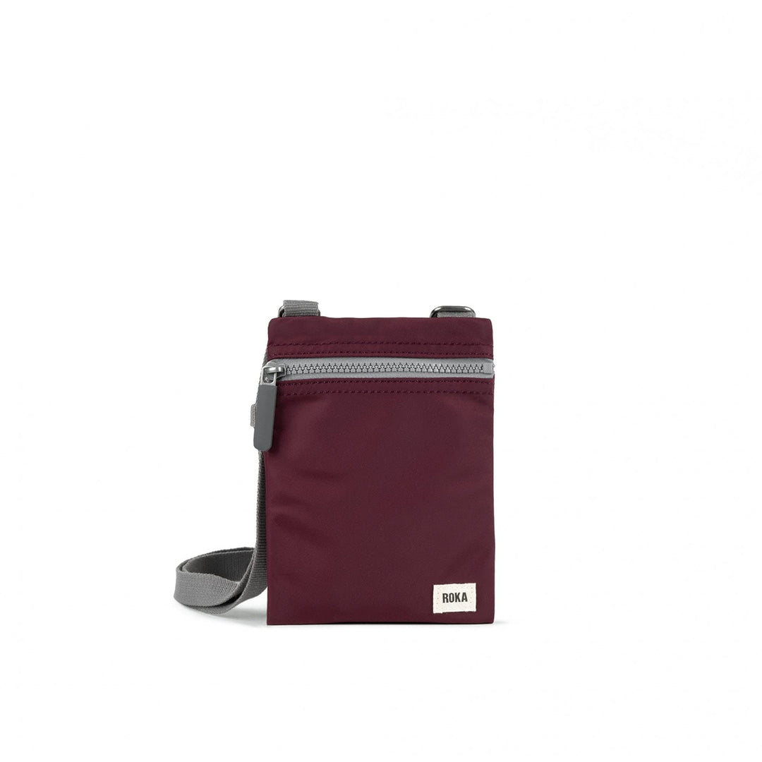 Roka London Chelsea Sling Pocket Bag Nylon Extra Small XS Pflaume, XS Pflaume