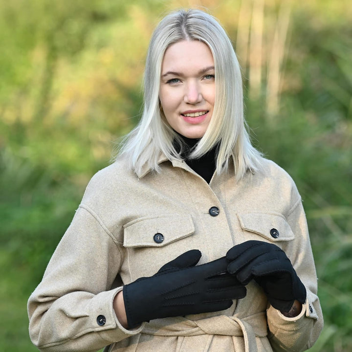 Lammfell Handschuhe für Damen - 100% Lammfell - warme Winterhandschuhe - Farben: schwarz und braun -