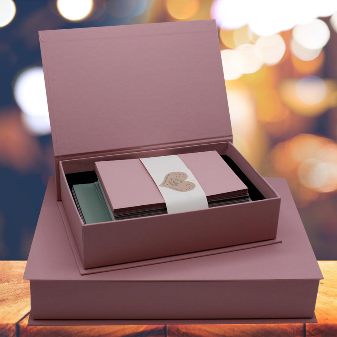 NEUSER PAPIER Geschenkbox mit Klappdeckel - 2 Stück - DIN A4 - Altrosa bezogen - innen schwarz kasch