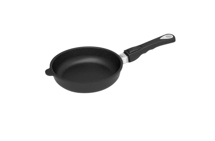 AMT Gastroguss Bratpfanne 20 cm Ø, 5 cm hoch, abnehmbarer Stiel, induktionsgeeignet, Lotan® Antihaft
