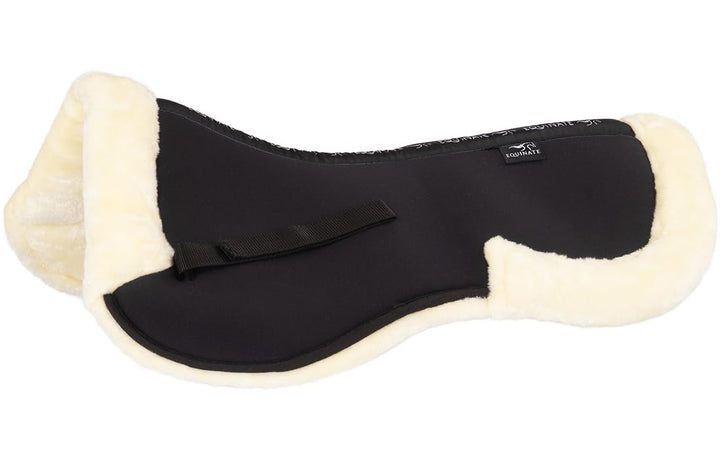 Equinate Memory Foam Sattelpad Austin mit weichem synthetischem Lammfell M - Sattelkissen für Pferd