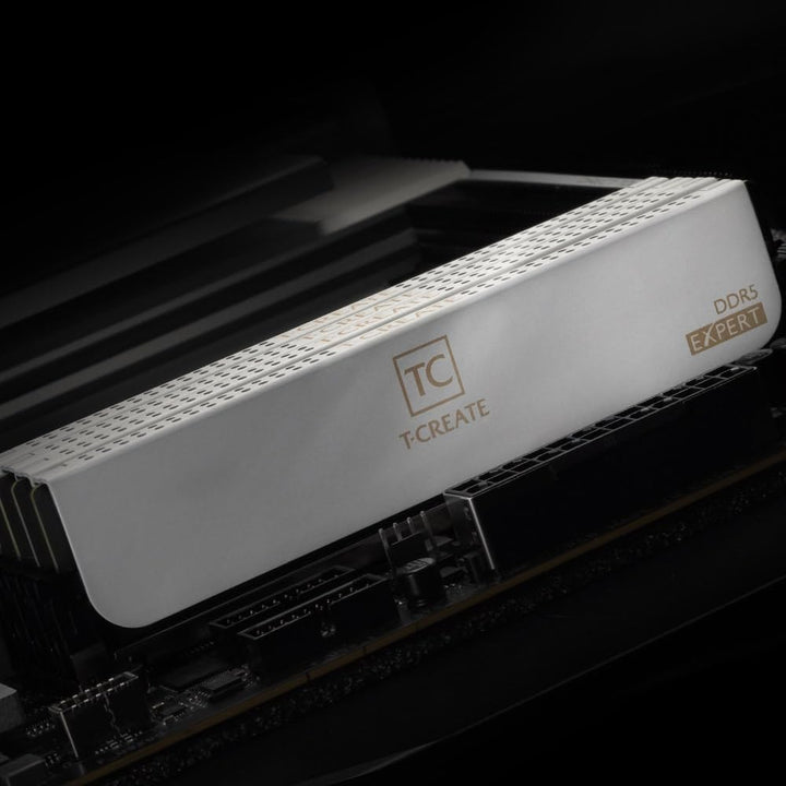 TEAMGROUP T-CREATE EXPERT Overclocking 10L DDR5 32GB Kit (2 x 16GB) 6000MHz (PC5-48000) CL30 Intel X