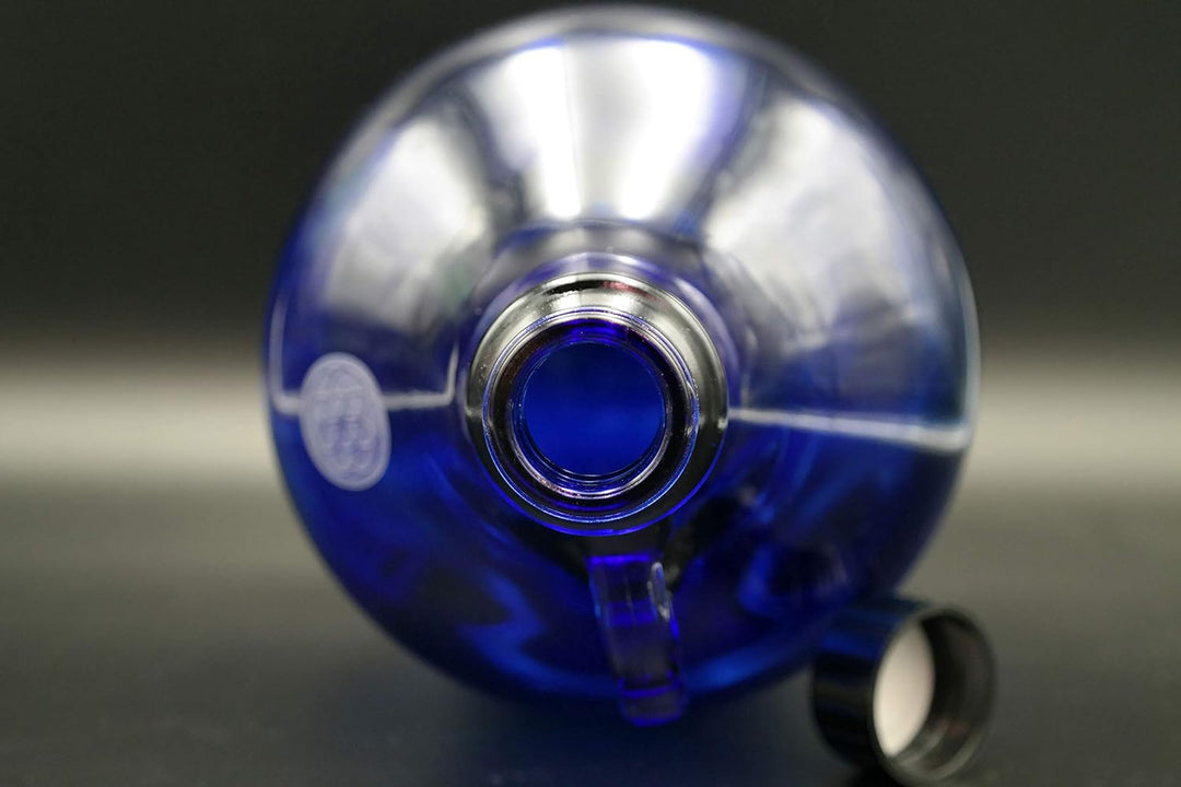 5L Henkelflasche Wasserkrug blaues Glas mit Gravur Blume des Lebens und Samen des LebensV.2