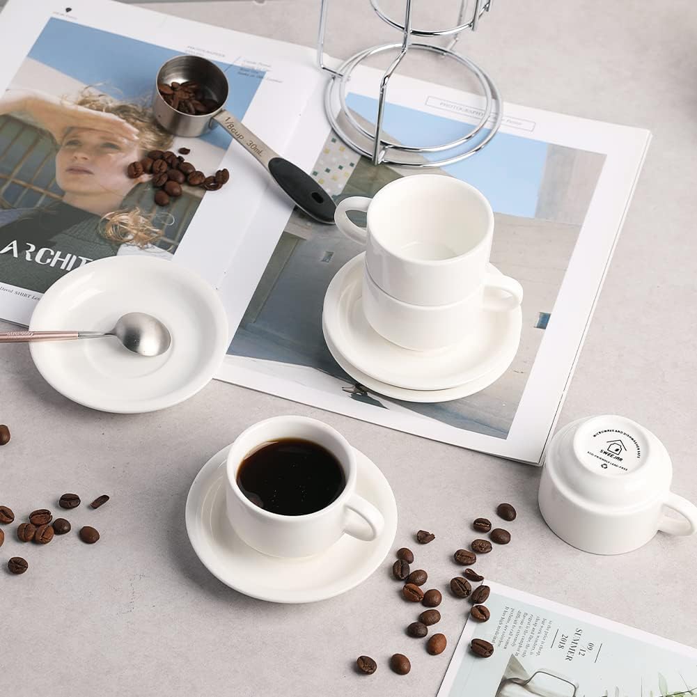 Sweejar Home Porzellan Espressotassen mit Untertassen, 70 ml stapelbare Cappuccinotassen mit Metalls