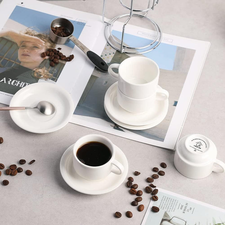 Sweejar Home Porzellan Espressotassen mit Untertassen, 70 ml stapelbare Cappuccinotassen mit Metalls