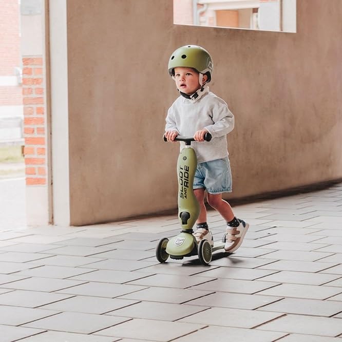 Scoot and Ride Babyhelm mit verstellbaren Trägern, Mattes Finish, Grössen XXS, inklusive LED-Sicherh