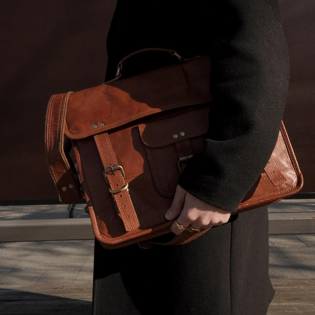 Berliner Bags Vintage Umhängetasche Berlin M aus Leder, Messenger Bag mit Laptopfach für Damen und H