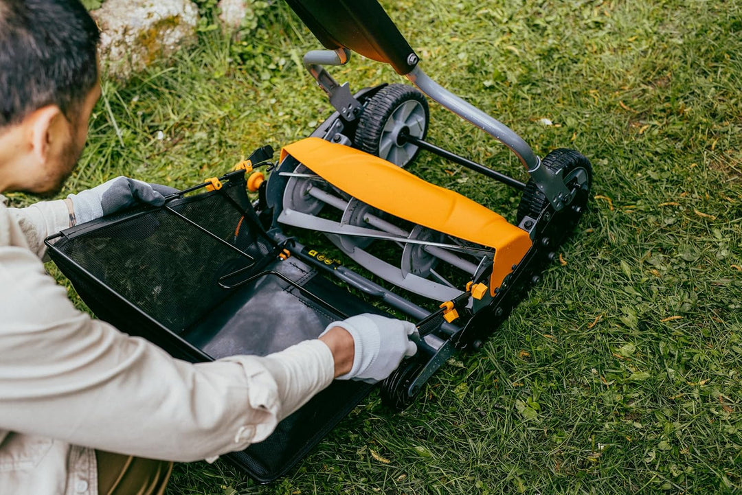 Fiskars Grasfangkorb für Fiskars Spindelmäher StaySharp Max, 18 Liter, StaySharp, Schwarz/Orange, 10
