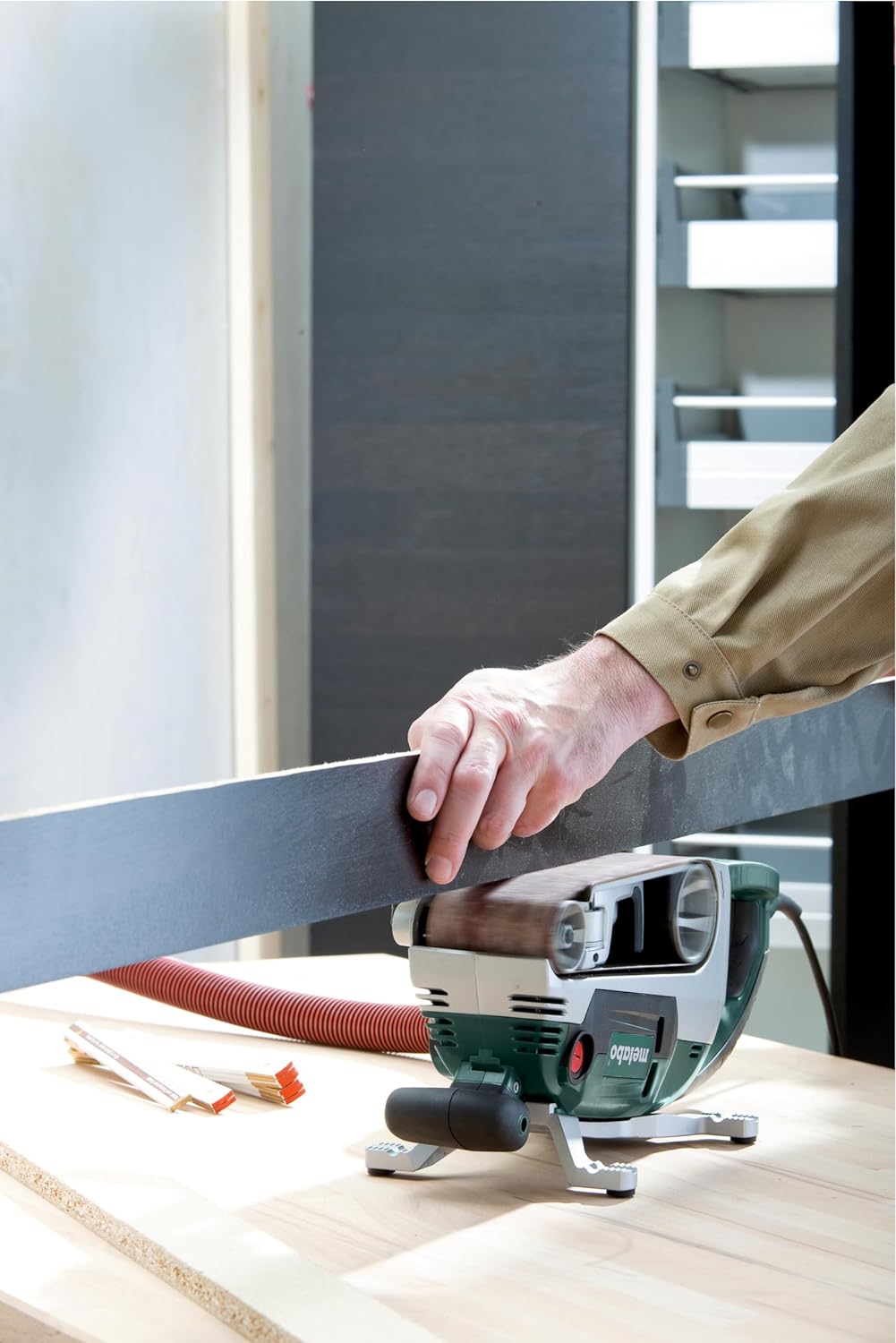 Metabo Bandschleifer BAE 75 (600375000) Karton; mit Maschinenständer, Drehmoment: 12 Nm, Schleifband