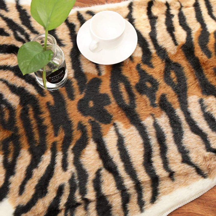 SuPVOX Teppich mit Leopardenmuster, Kunstfell, Fussmatte, rutschfest, für Wohnzimmer, Schlafzimmer,