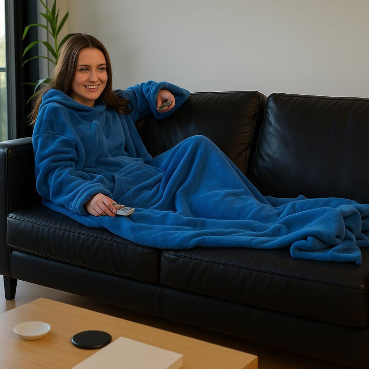 Brandsseller Flauschige TV-Decke mit Ärmeln 170x200 cm in Cashmere Feeling - Fusssack und 2 Taschen