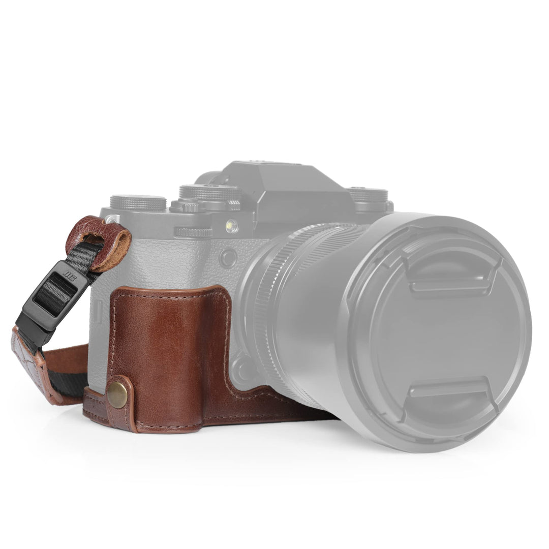 MegaGear Ever Ready Echtleder Halbkameratasche kompatibel mit Fujifilm X-T5 (Braun), Braun
