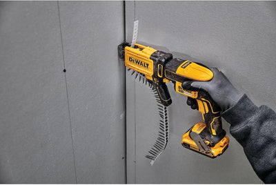 DeWalt Schnellbauschrauber mit Magazinvorsatz (2,0 Ah XR Akku, 18 Volt, bürstenlos, leicht und kompa