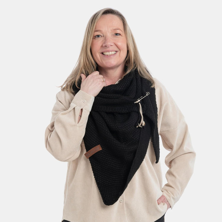 KNIT FACTORY - Dreiecksschal Coco - Damen Strickschal mit Wolle - Umschlagtuch für den Herbst und Wi