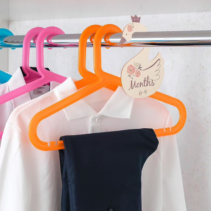 Yardwe 7 Stück Babykleiderschrank Trennwände Schwan Design mit UV Druck Eleganter Kleidertrenner für