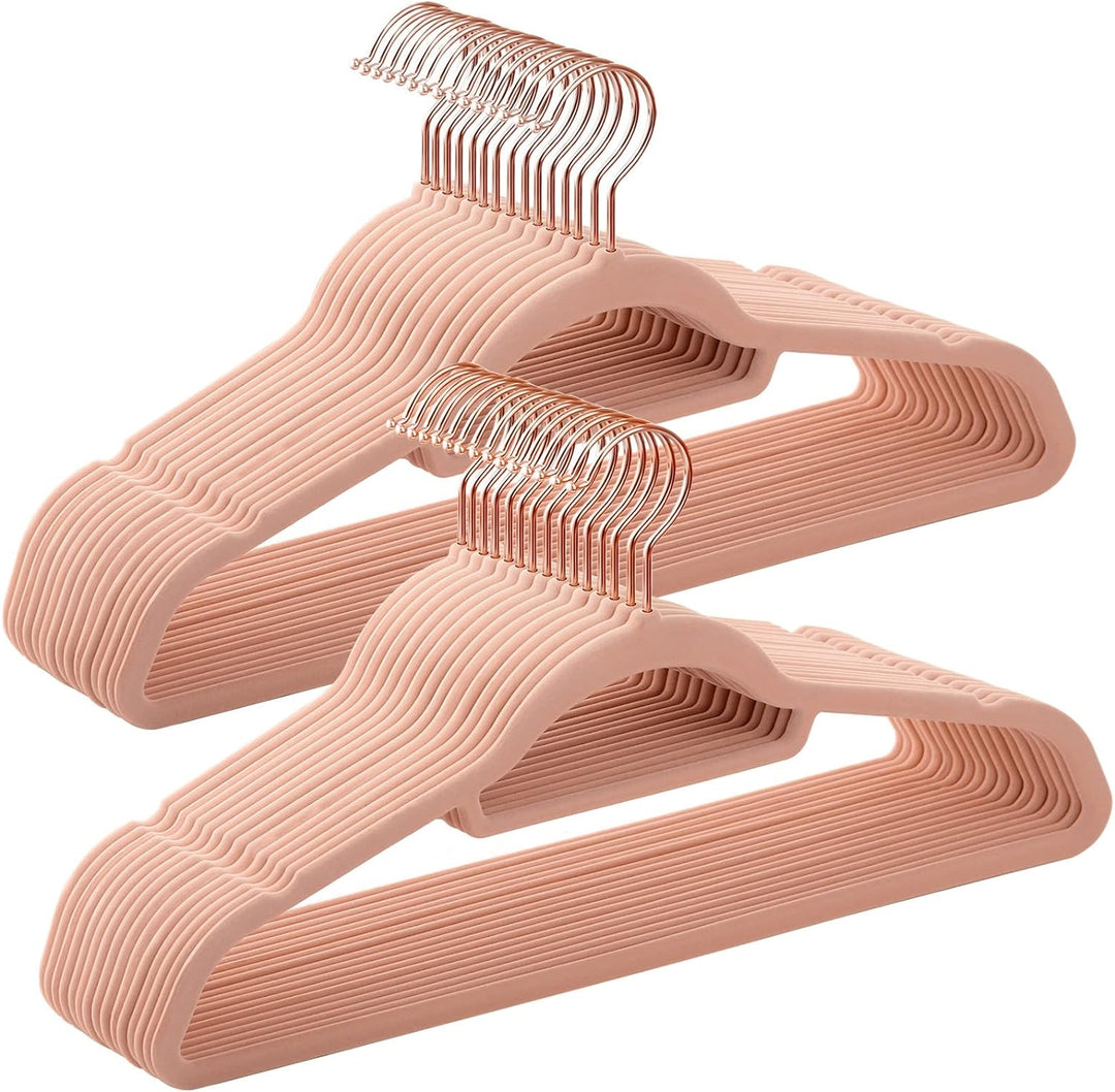 SONGMICS Kleiderbügel Samt, 30er Set, Bügel, rutschfest, kleine Stange für Krawatten, 360° drehbarer