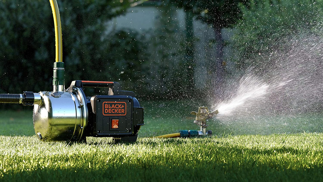 BLACK+DECKER Selbstansaugende Pumpe BXGP1100XE für Klarwasser (1100 W,max. Förderleistung 4.600 l/h,