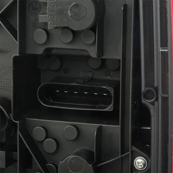 HELLA 2SK 010 318-071 Heckleuchte - Glühlampe - glasklar/rot - links - für u.a. VW T5 (7Hb,7Hj,7Eb,7