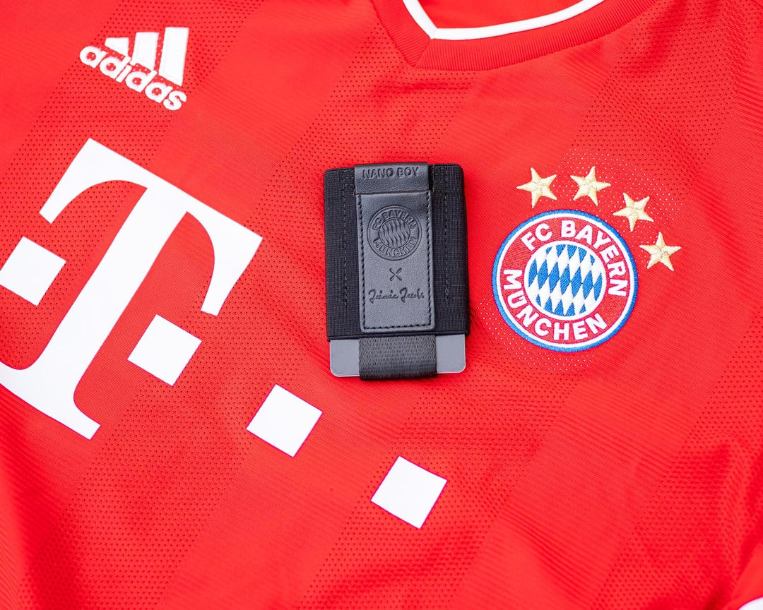 Jaimie Jacobs Nano Boy FC Bayern München Edition Kleiner Geldbeutel Textil Zugband 13 Karten Scheine
