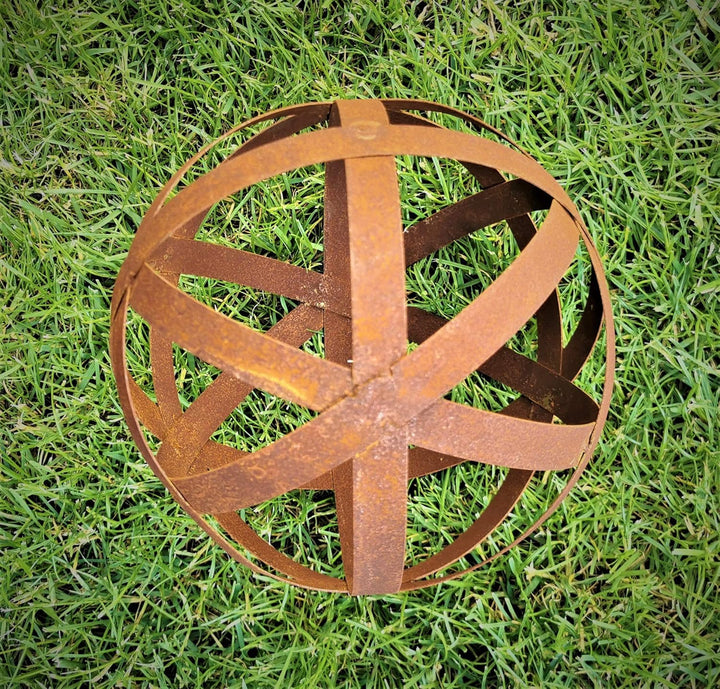 Dekokugel Geflecht 20 cm aus Cortenstahl Rost Geflechtkugel Streifenkugel
