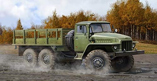 Trumpeter 01027 - Modellbausatz Russian URAL-375D