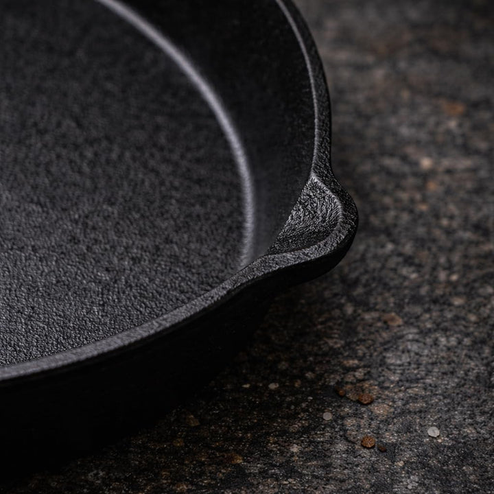 Geda Grill Gusseisenpfanne 30cm, eingebrannt Pfanne Gusseisen Induktion, Cast Iron Pan, Gusspfanne,