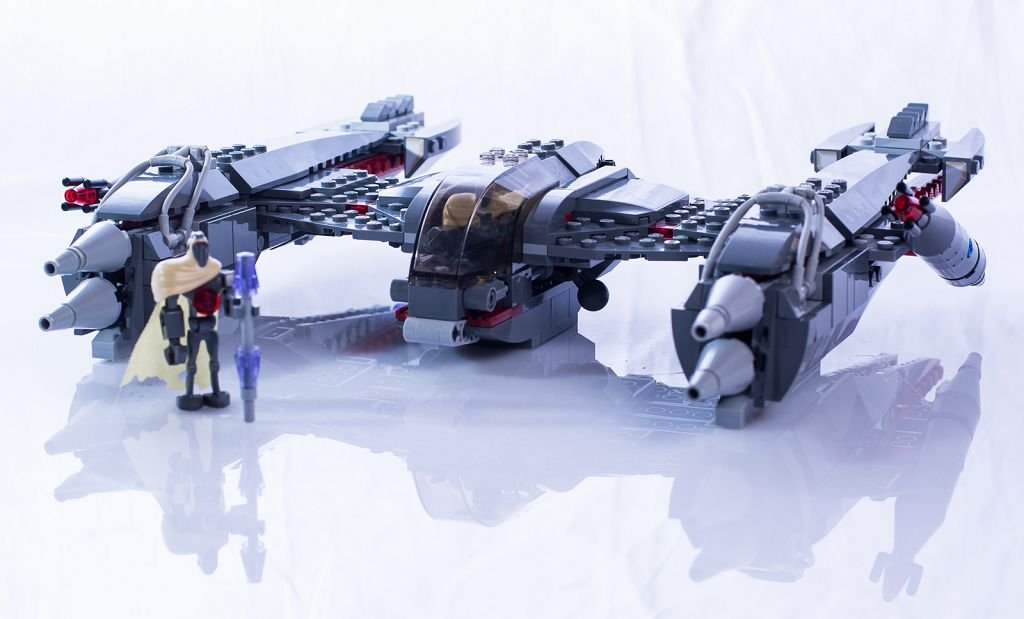 LEGO Star Wars 7673 - MagnaGuard Starfighter