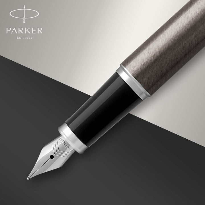 Parker IM Füller | Dark Espresso | Füllfederhalter mit mittlerer Feder | blaue Tinte | Geschenkbox D