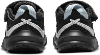 Nike Unisex Kinder Team Hustle D 10 Gs Gymnastikschuh 18.5 EU Black Metallic Silver Volt White, 18.5