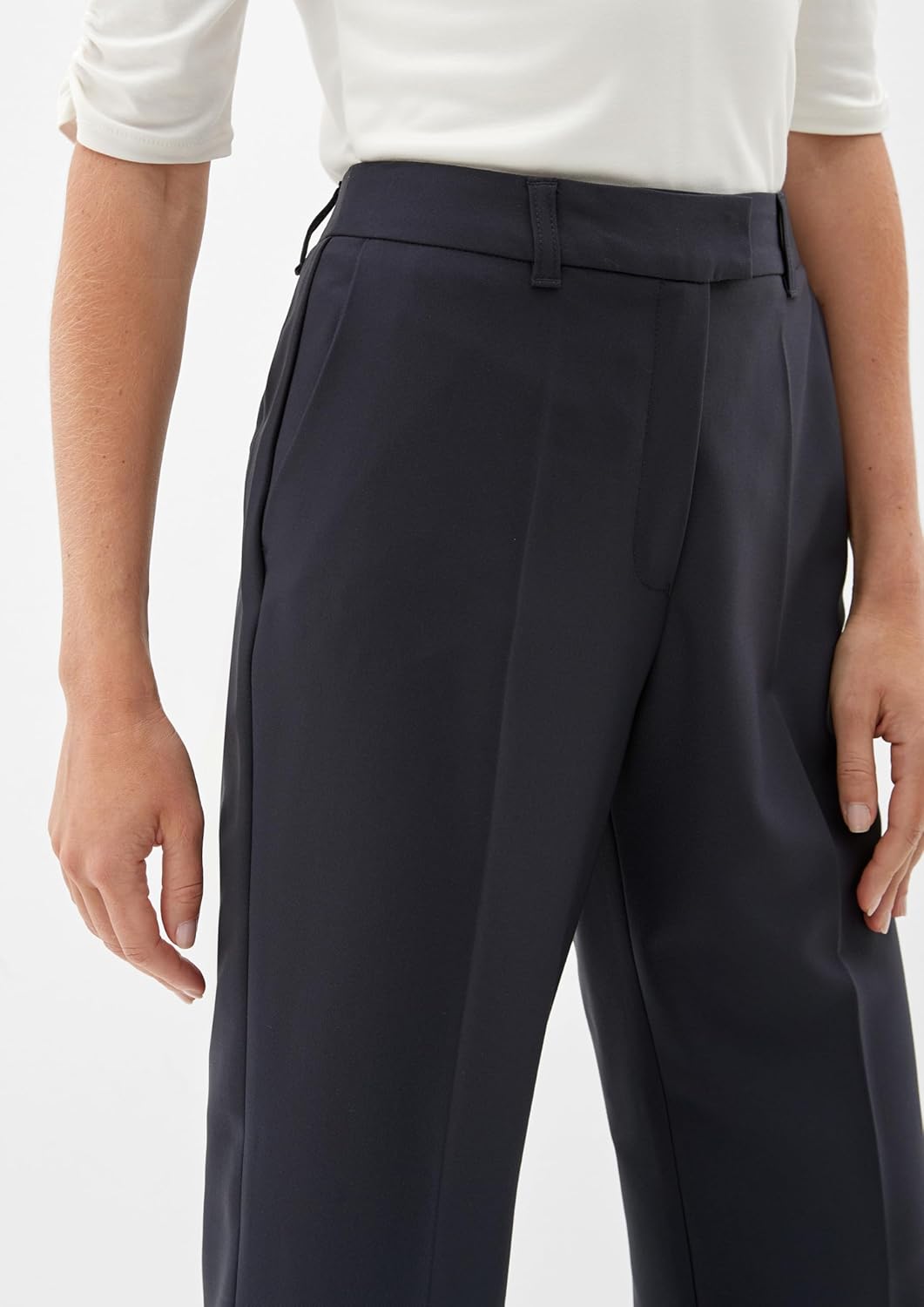 s.Oliver BLACK LABEL Damen Regular: Hose aus Viskosecrêpe 40W 5959, 40W 5959