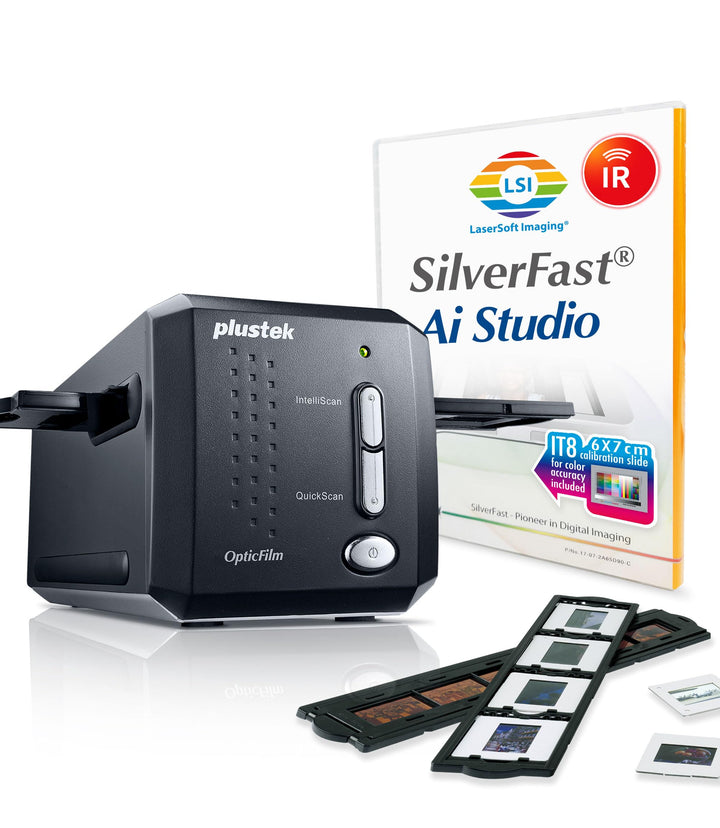 Plustek OpticFilm 8200i Ai Film/Slide Scanner 7200 x 7200DPI Schwarz - Scanner (36,8 x 25,4 mm, 7200