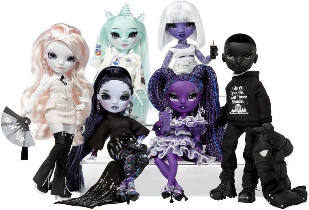 SHADOW HIGH Rainbow High Dia MANTE - Lila Modepuppe mit modischem Outfit und mehr als 10 bunten Spie