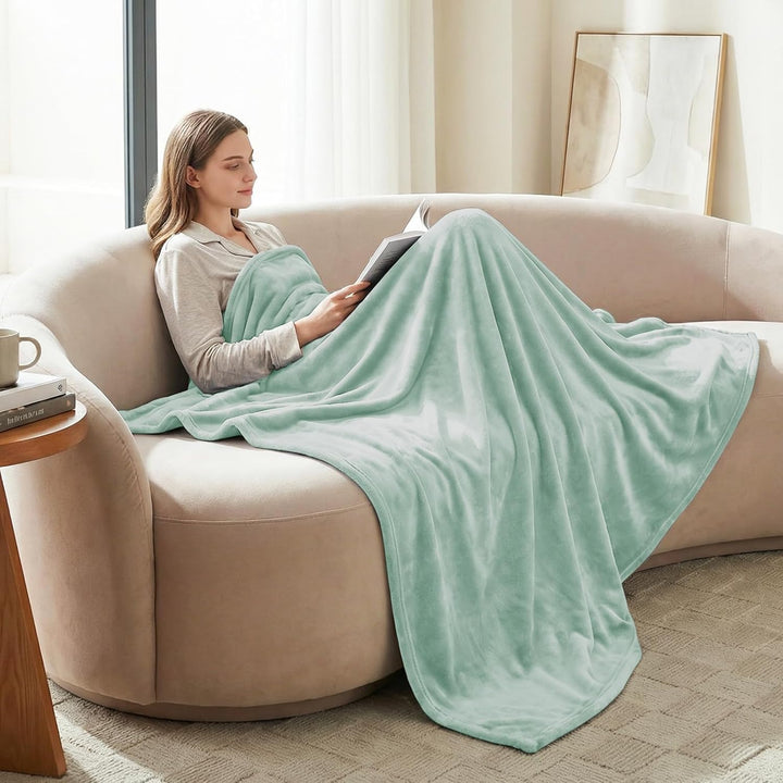 CozyLux Kuscheldecke Flauschig Decke Gross XXL 230x270 cm für 4 Jahreszeiten - Weich/Warm/Leicht Sof