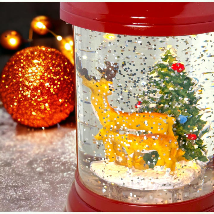 MIJOMA Weihnachtliche LED Laterne Schneekugel aus Glas, Zauberhafter Schneewirbeleffekt, Warmweisses